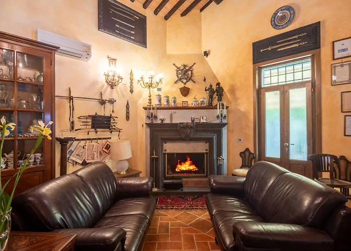 Delle Rose By Vacavilla *